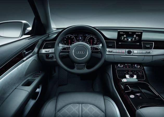Audi A8 L W12:
A8L100008
